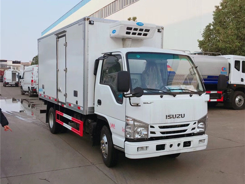 國(guó)六 慶鈴五十鈴100P冷藏車(chē)